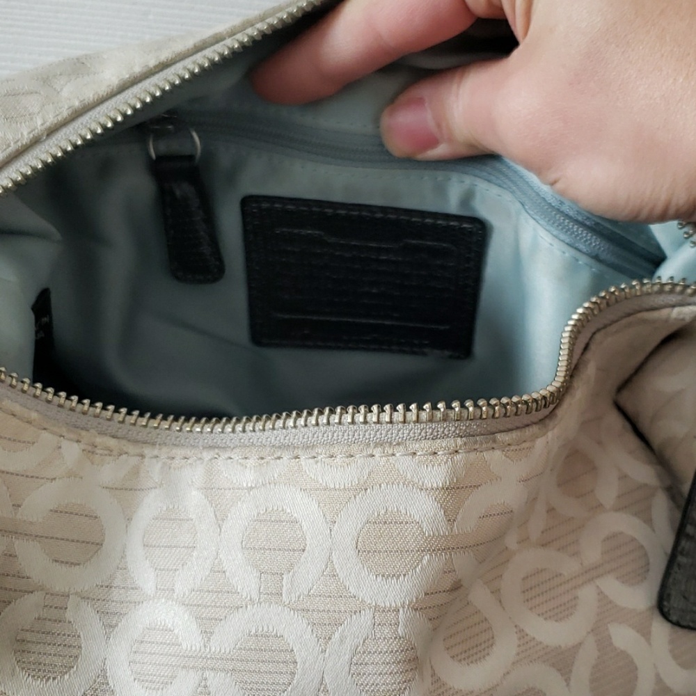 Coach purse - Picture 2 of 2
